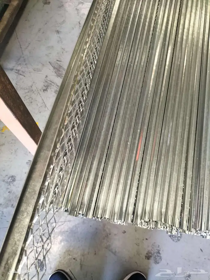 شبك معدني. سلم البلوك الاسمنتى المجافن 23