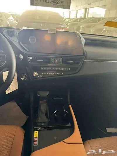 لكزس ES 250 AA موديل 2025 9