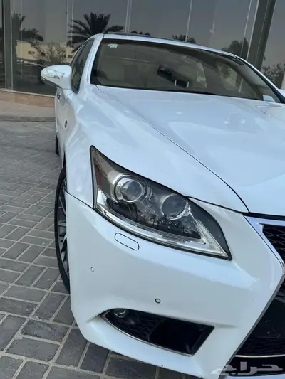 لكزس LS460 F خليجي 2013 38
