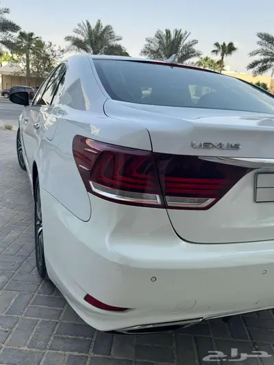 لكزس LS460 F خليجي 2013 36