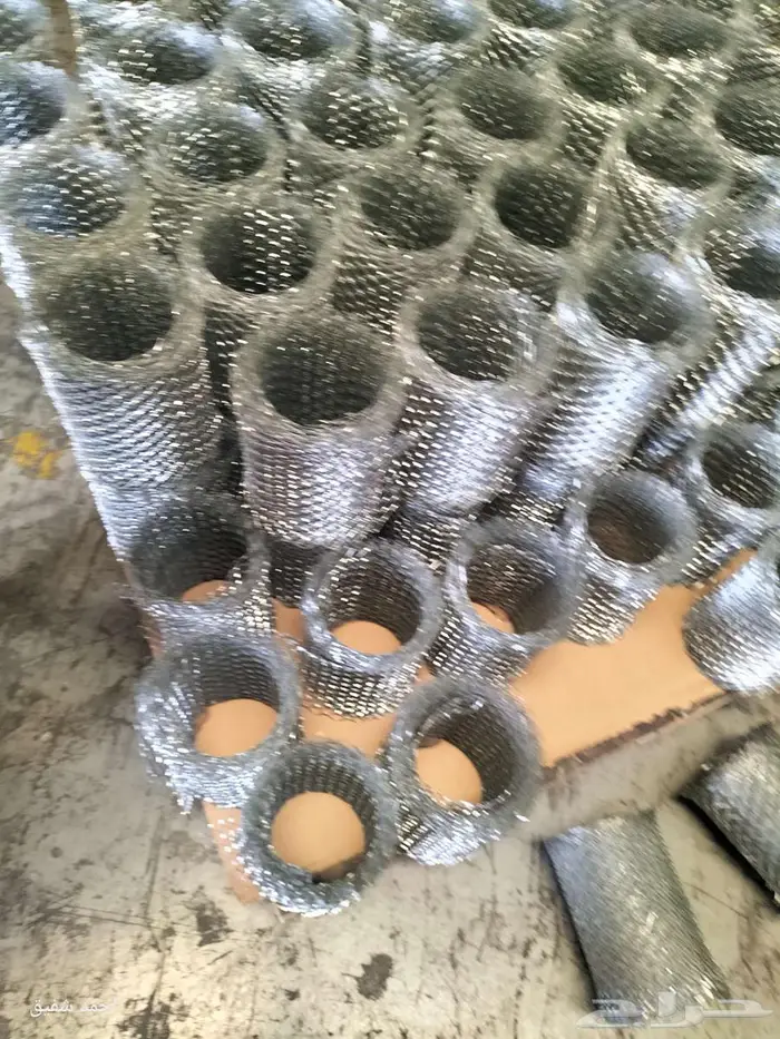 شبك معدني. سلم البلوك الاسمنتى المجافن 10