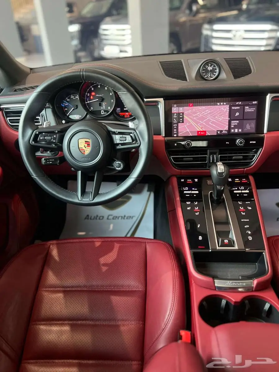 PORSCHE MACAN T 2024 GREY index
