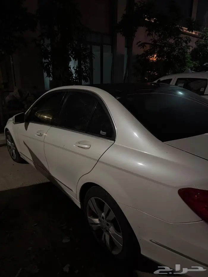 مرسيدس C class كومند ترفيهي 2014 8