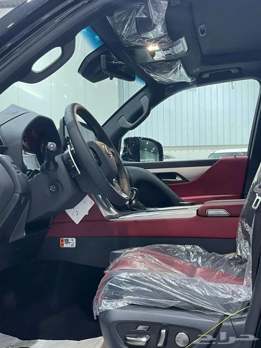 لكزس LX600 اف سبورت بنزين 2025 index