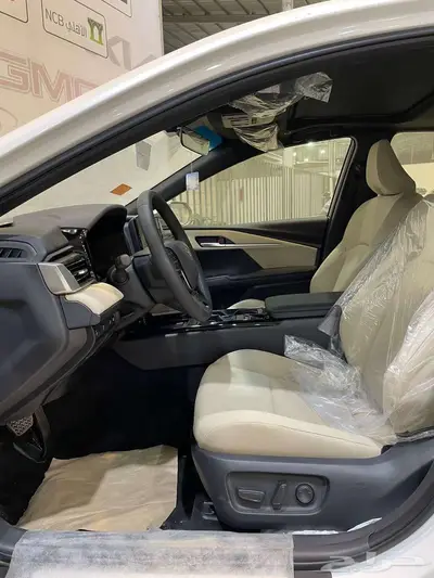 تويوتا كامري LE نص فل 2025 كاش و اقساط جميع البنوك 11