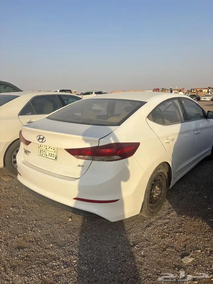 ثلاث سيارات للبيع صغيره 11