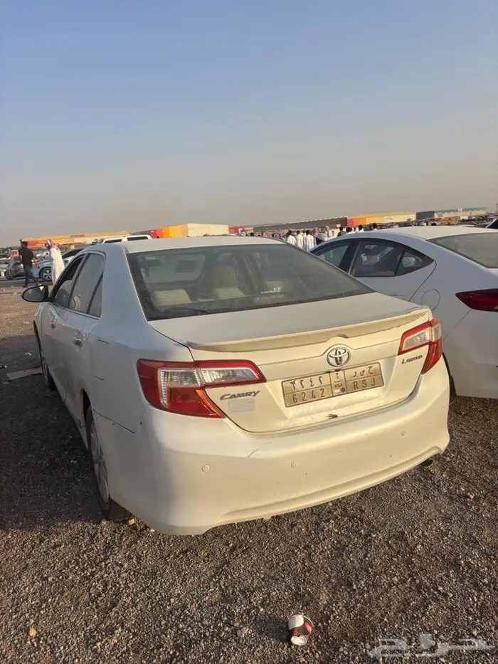 ثلاث سيارات للبيع صغيره 0