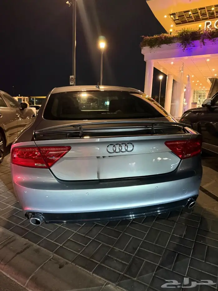 اودي A7 كومند ترفيهي 2015 10
