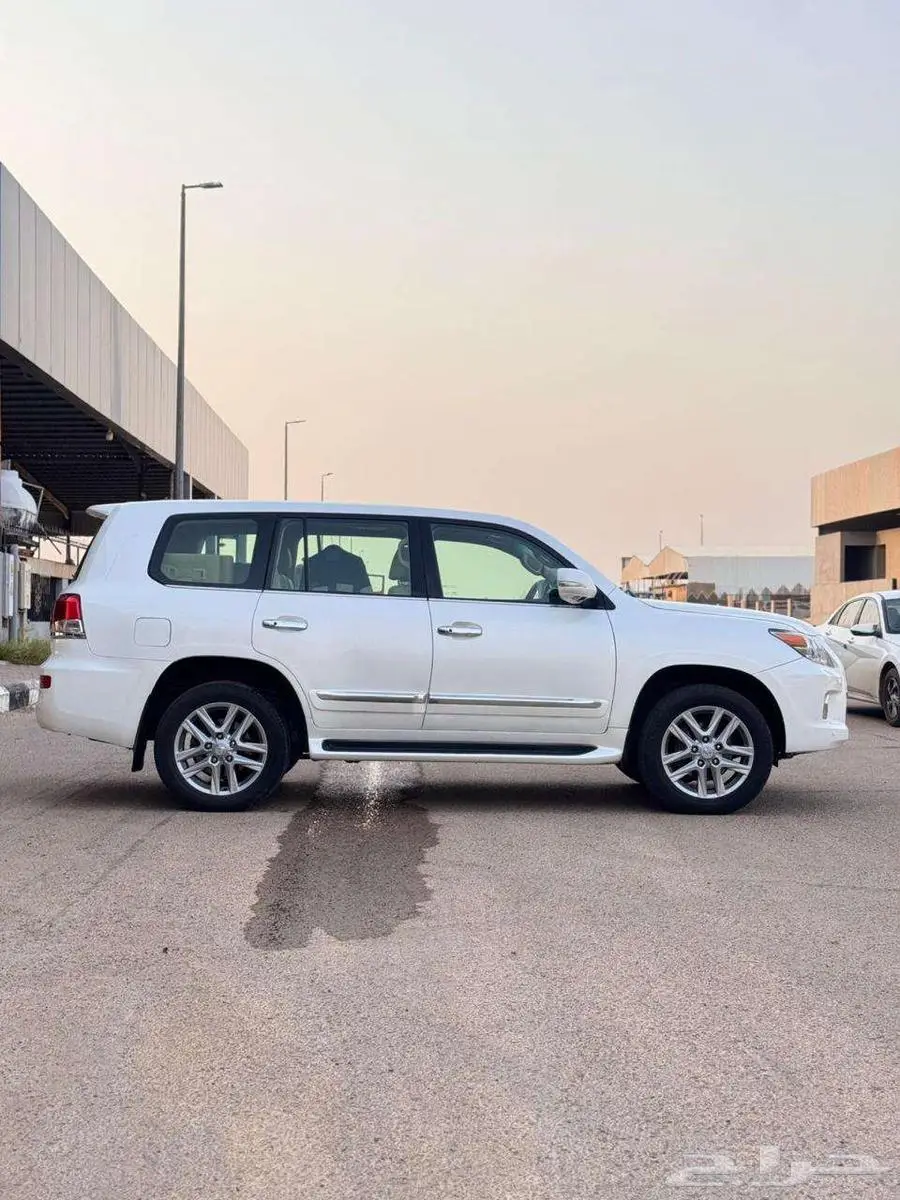 لكزس 2010 LX570 index