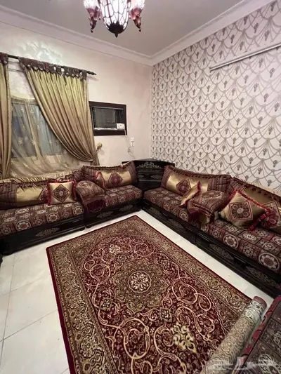 كنب مجلس شبه جديد 1