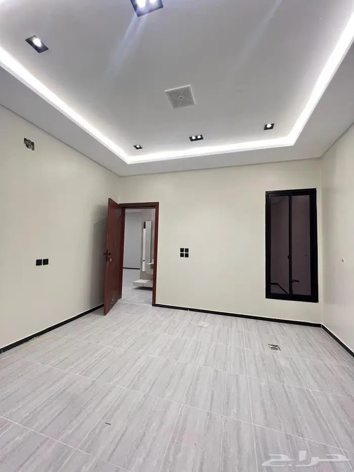 فرصة للبيع دور ارضي شرق الرياض مخطط اسس المرجان 15