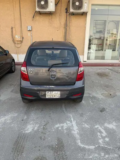 للبيع هونداي لون رمادي قير اتوماتيك 2