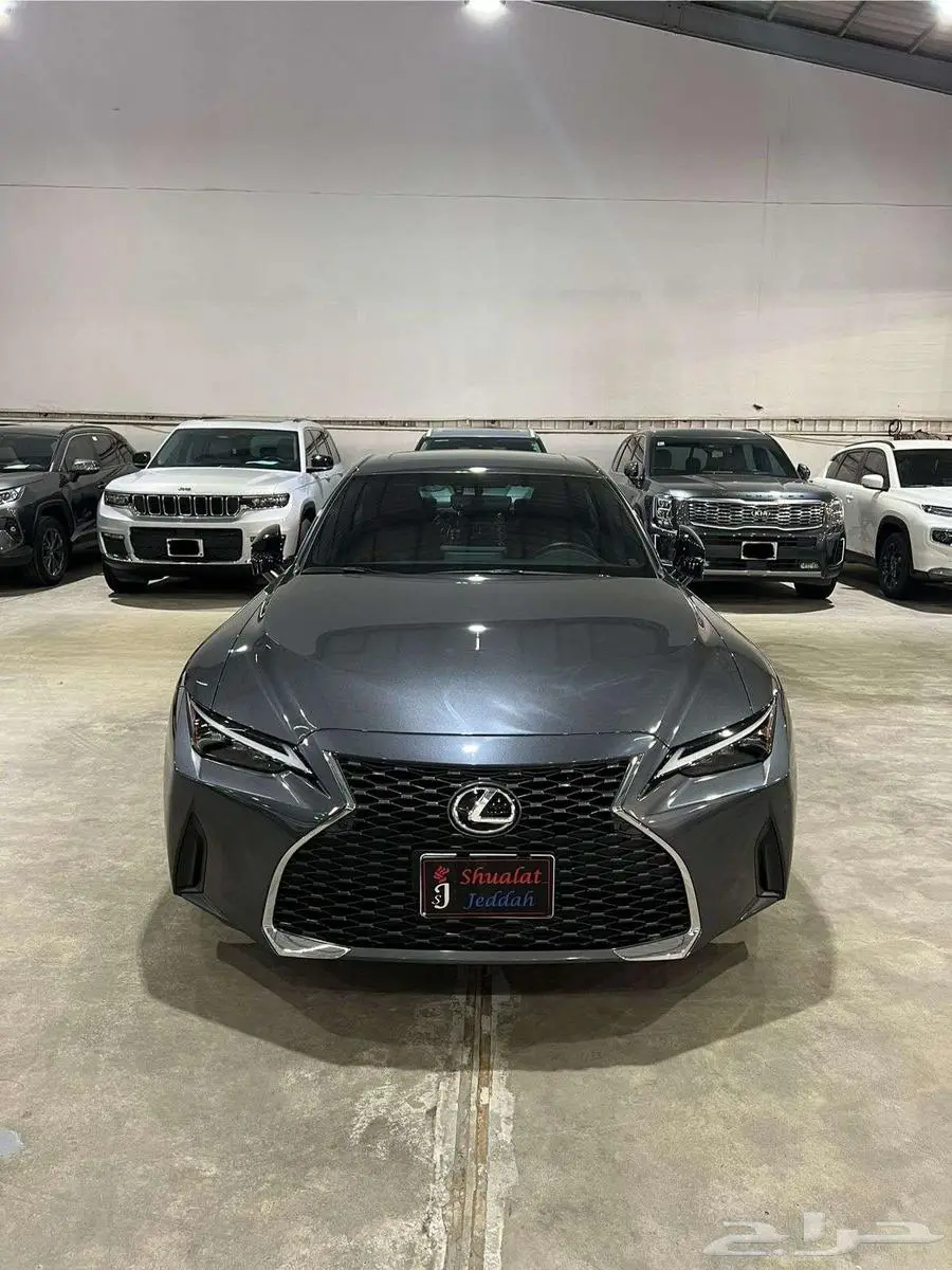 لكزس IS350 CC 2024 شبه جديد ( الوكيل عبداللطيف جميل index