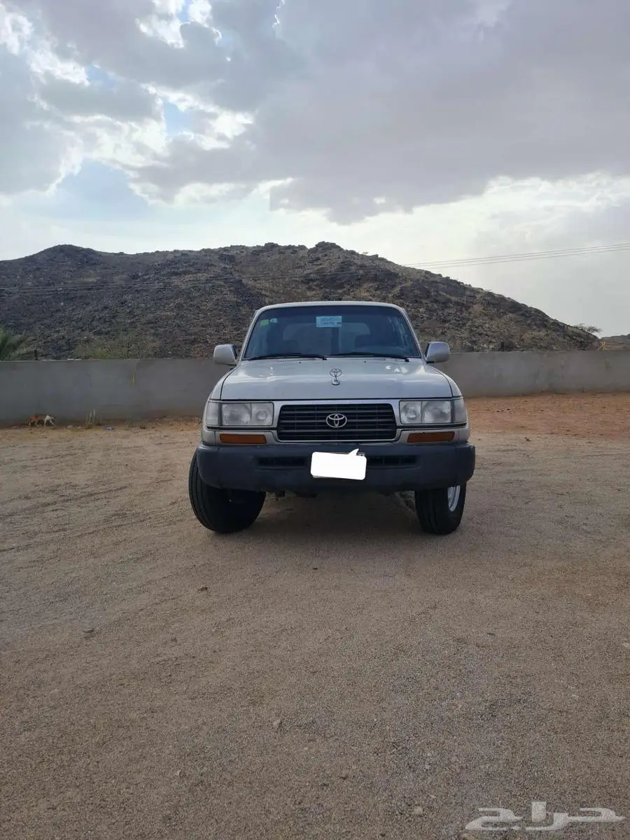 جيب لاندكروزر صالون موديل 1997 index