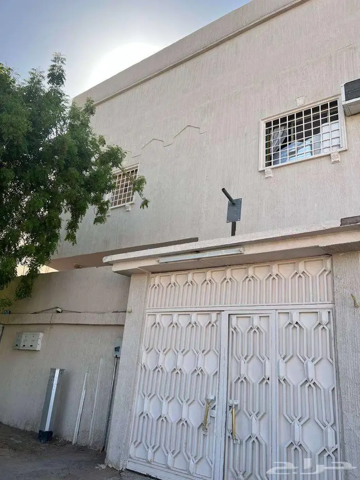 للبيع عمارة سكنية حي البركة (الجرف) 5