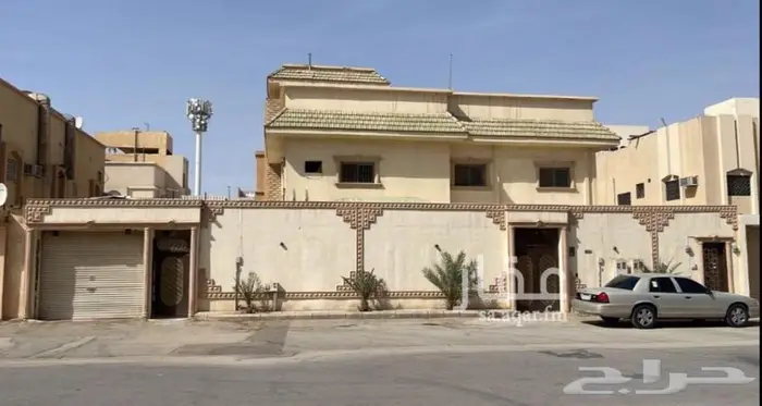 فيلا قديمة 600 متر للبيع في حي بدر 0