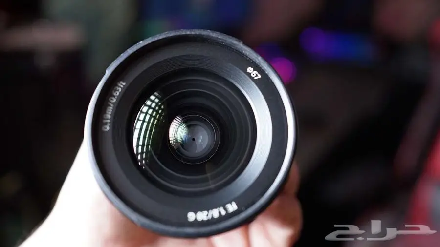 عدسة Sony FE 20 mm F1.8 G تدعم الفل فريم والكروب فريم index