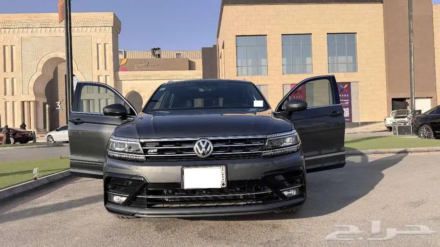 فولكس واجن تيجوان R-Line 2019 فل كامل سبورت عداد 53 ألف كم index