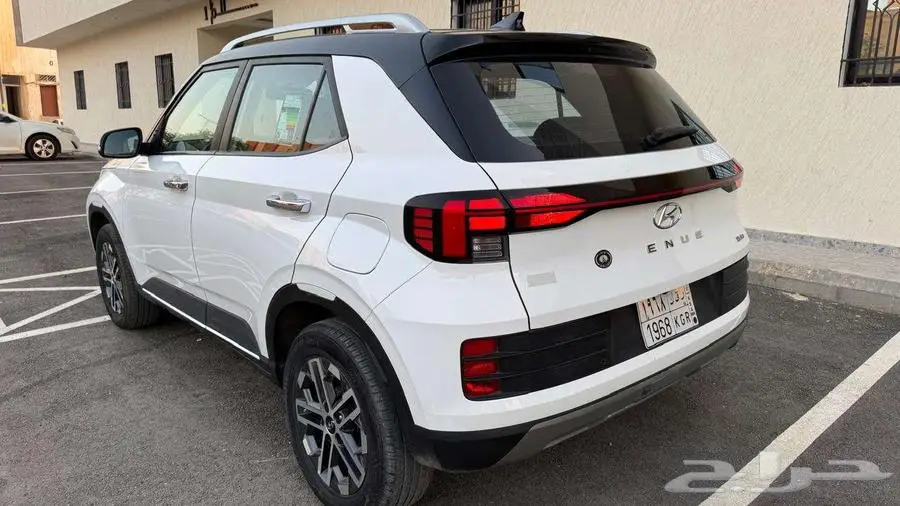 HYUNDAI VENUE TURBO 1000cc (PREMIUM)   2023 index