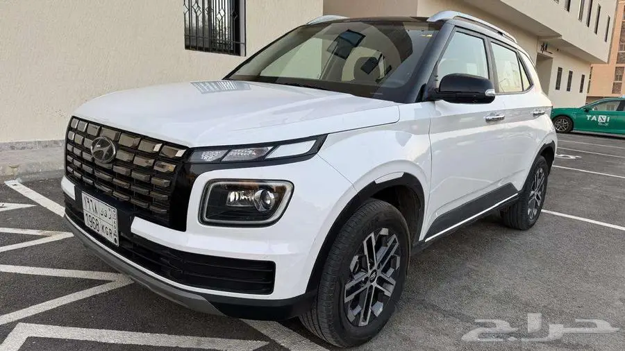 HYUNDAI VENUE TURBO 1000cc (PREMIUM)   2023 index