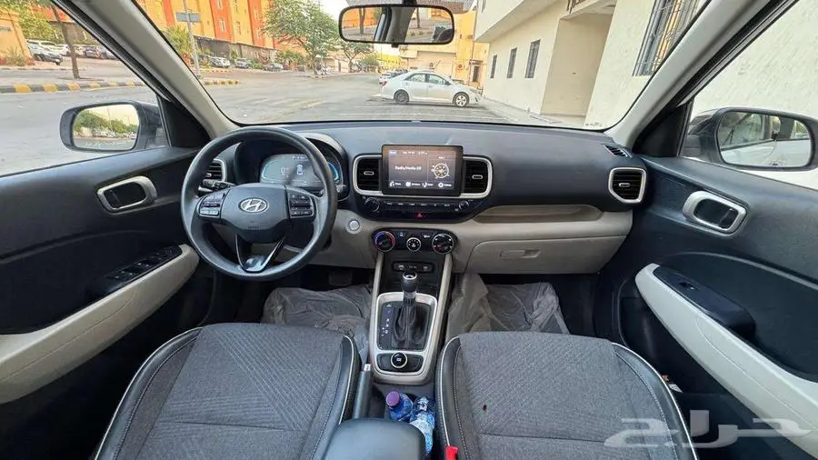 HYUNDAI VENUE TURBO 1000cc (PREMIUM)   2023 index