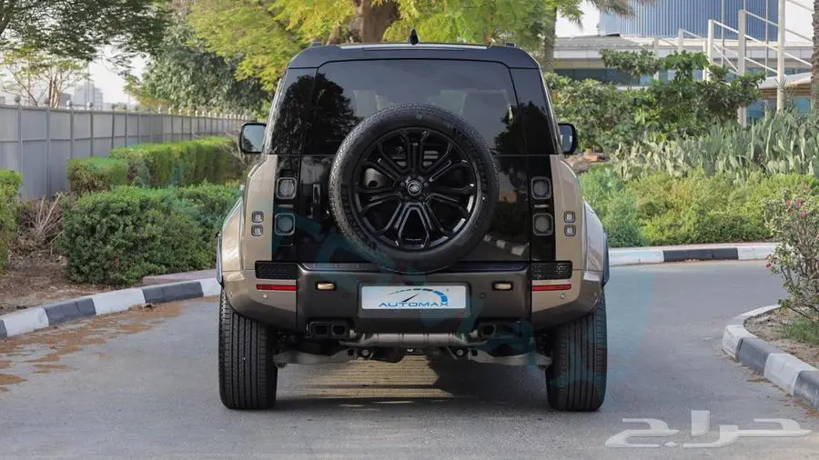 2025 LAND ROVER DEFENDER 110 OCTA 4.4TT V8 AWD GCC index