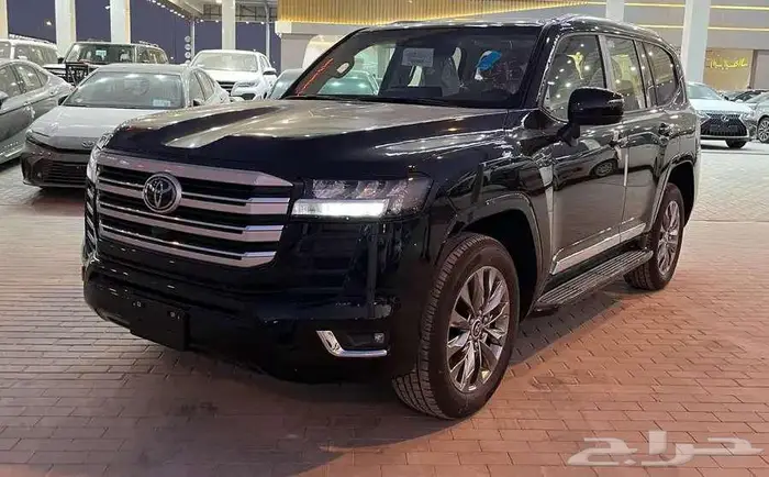 تويوتا لاندكروزر GXR3 ديزل 2025 اصفار سعودي 1