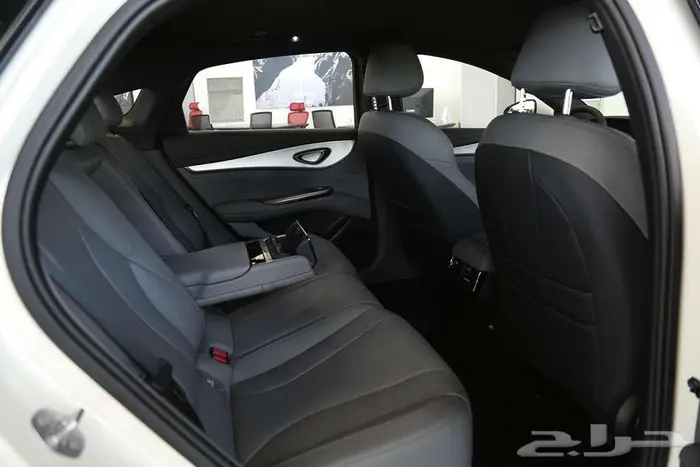 بي واي دي سيل 07 Design 2025 تقنية وترفيه متكامل 9