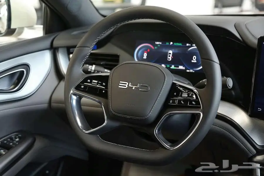 بي واي دي سيل 07 Design 2025 تقنية وترفيه متكامل index