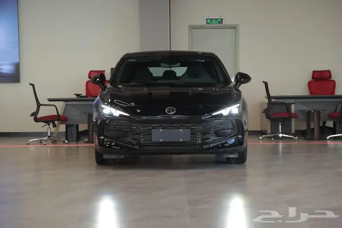 انطلق مع ام جي 7 ستاندر 2025 من صالح للسيارات 0