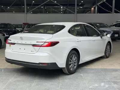 عرض خاص كاش وتمويل تويوتا كامري E هايبرد 2025 23