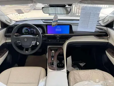 تويوتا كراون بريميوم 2026 1