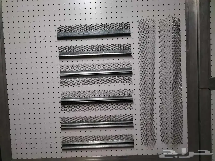 شبك معدني. سلم البلوك الاسمنتى المجافن 31