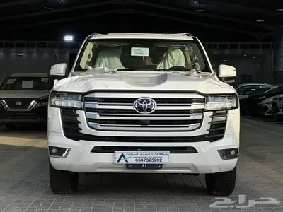 لاندكروزر جي اكس ار رقم 4 أبيض بنزين 2025 اقل سعر كاش واقساط 1
