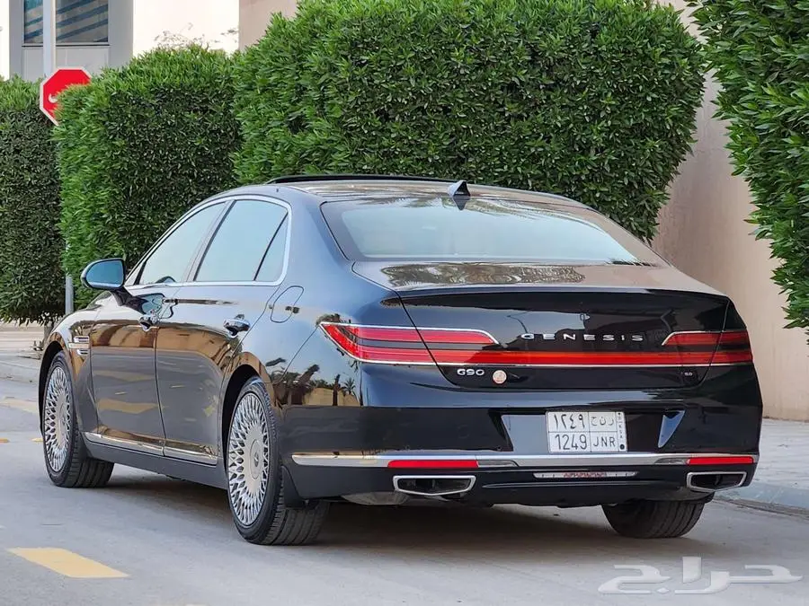 جنسس 2022 G90 رويال V8 index