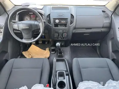 ايسوزو دي ماكس غمارتين استندر دبل زجاج (عادي-كهرب) 2025 13