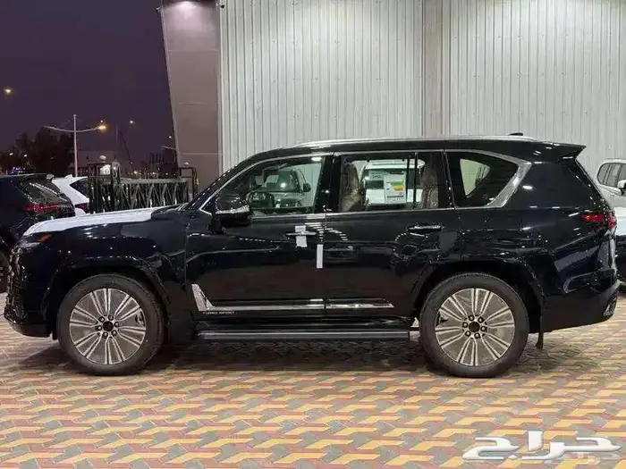 جيب لكزس 2025 LX600 BB بريمي 3