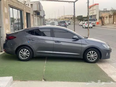 هيونداي 2020 افانتي بنزين المكينه 1600بطاقه جمركيه للبيع 4