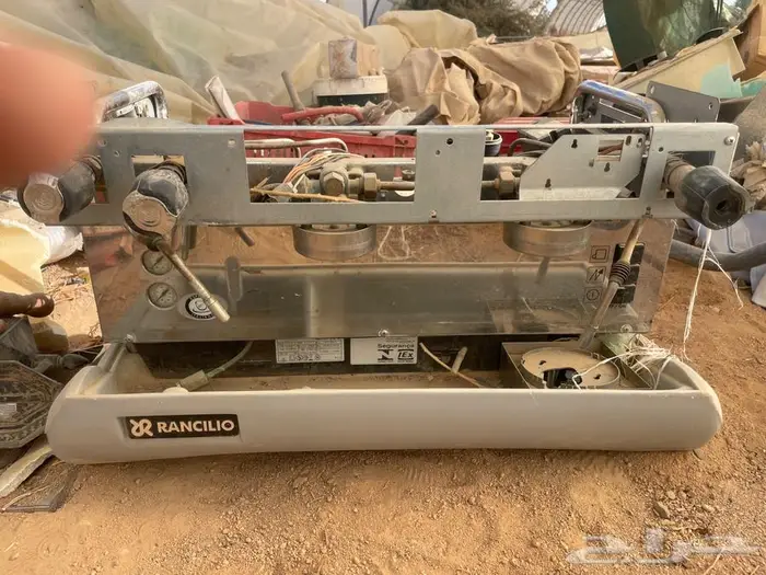 للبيع 9