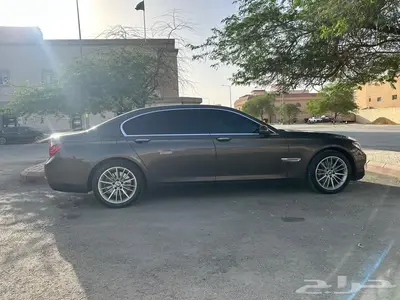 BMW - 730 Li فل كامل 11