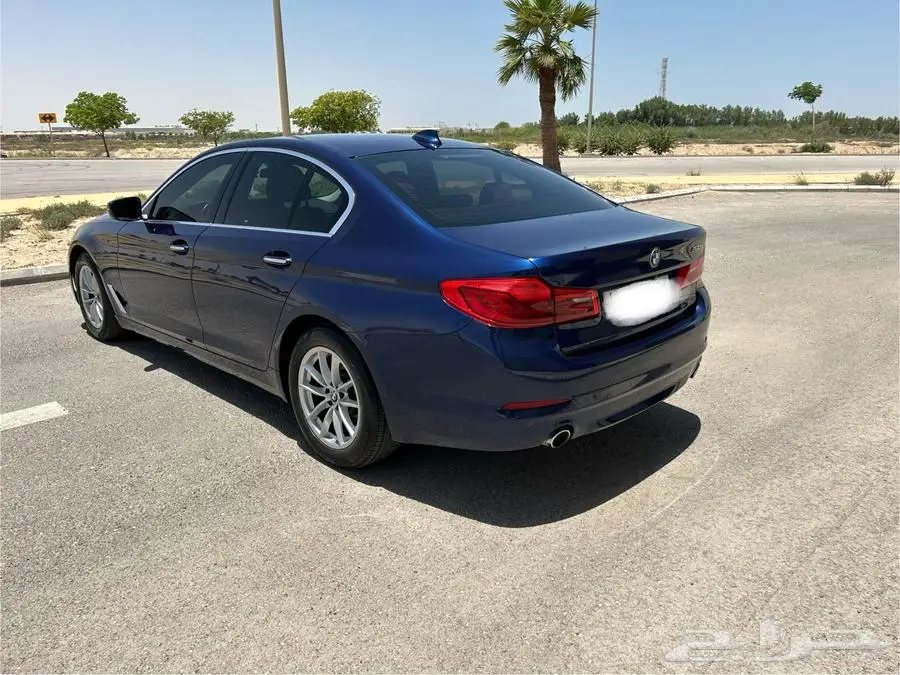 BMW الفئة الخامسة 520i م 2018 بحالة ممتازة جدا index