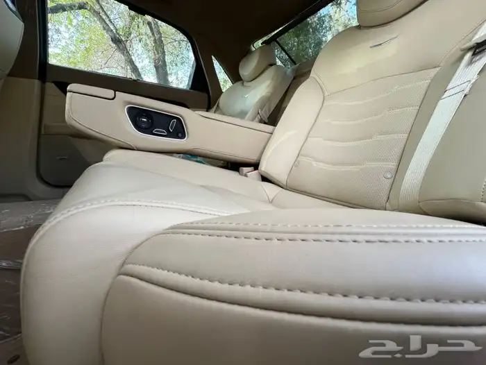 مخزن CT6 الجميح اعلى فئة عداد 74 الف كم مالك واحد لون طلبية 48