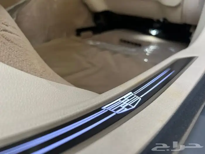 مخزن CT6 الجميح اعلى فئة عداد 74 الف كم مالك واحد لون طلبية 52