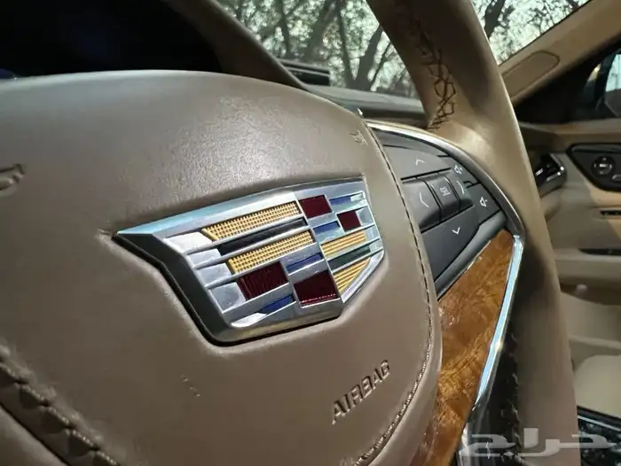 مخزن CT6 الجميح اعلى فئة عداد 74 الف كم مالك واحد لون طلبية 70