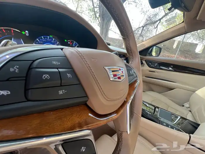 مخزن CT6 الجميح اعلى فئة عداد 74 الف كم مالك واحد لون طلبية 27