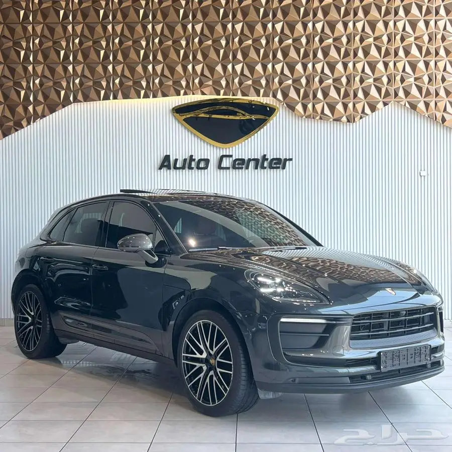 PORSCHE MACAN T 2024 GREY index