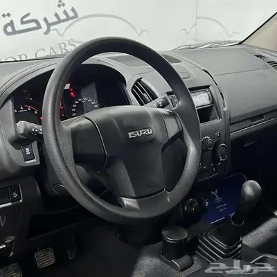 تويوتا هايلكس GL غمارتين 2025 ديزل كاش و اقساط 3