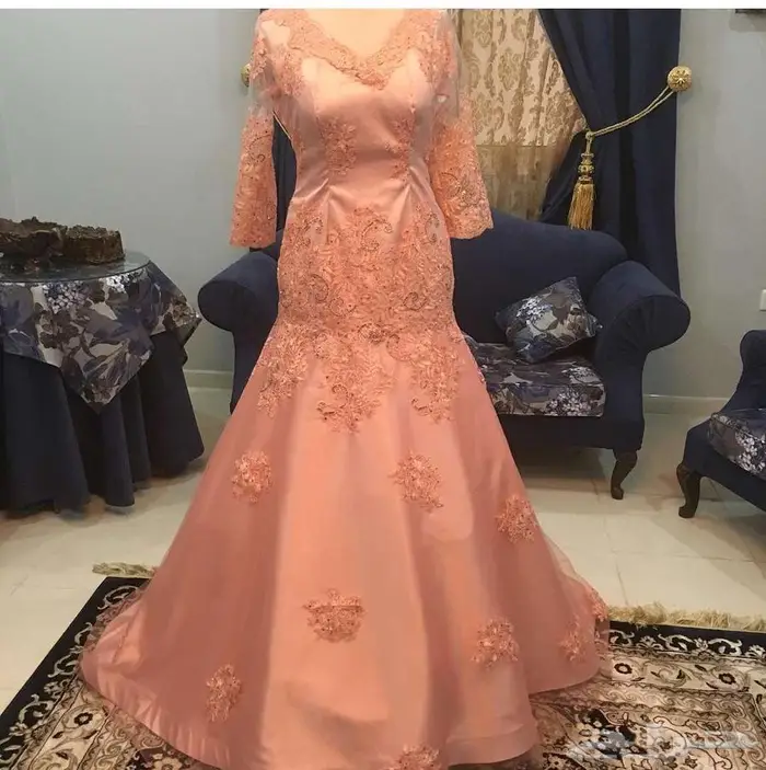 خياطة فساتين سهره بكل دقه 6
