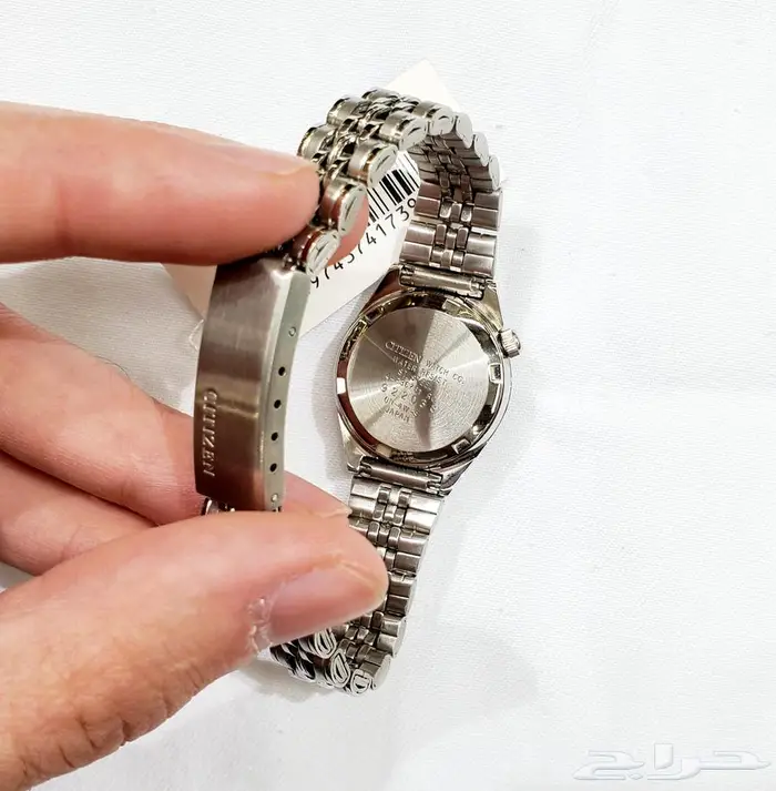 ساعة سيتيزن اوتوماتيك ضد الماء مضيئة بالظلام 4