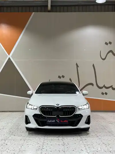 بي ام دبليو 520i 2024 kit M . رصد الفخامة 3